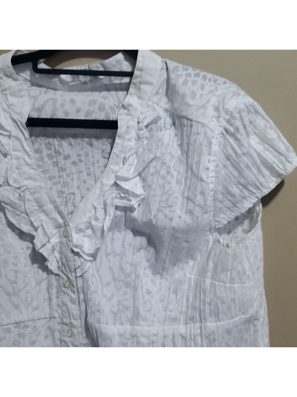 Studio Made White Ruffled Button-Up Blouse Size XXL - Picture 3 of 5